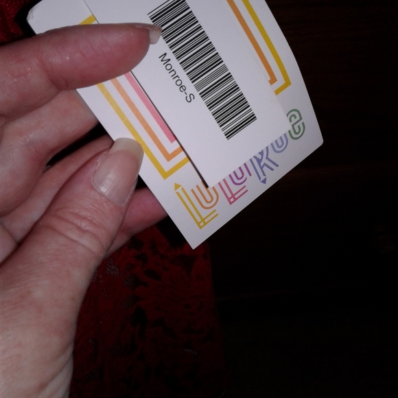 Red Lularoe Lace Monroe Top blouse shirt cover up - Picture 4 of 8